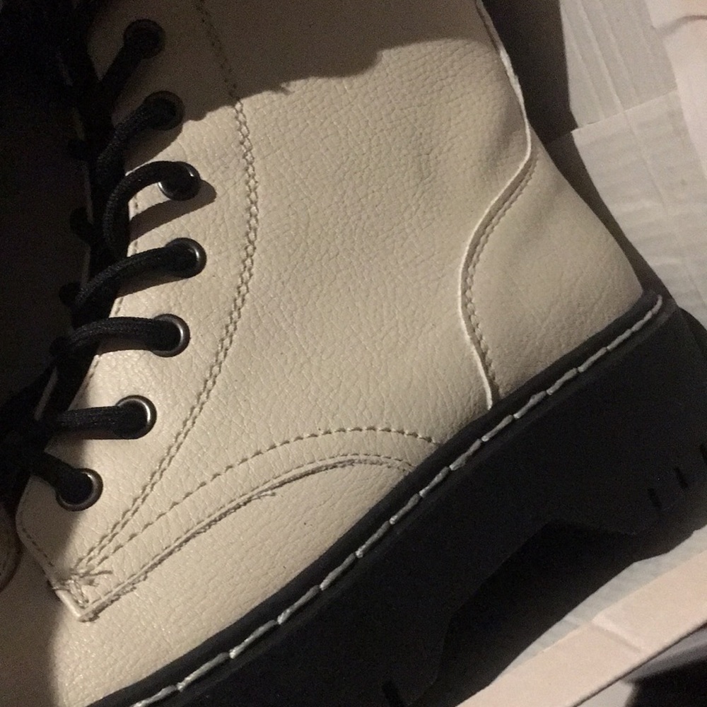 🤍Just In🤍Sincerely Jules Beige Combat Boots 🤍C - Picture 10 of 10